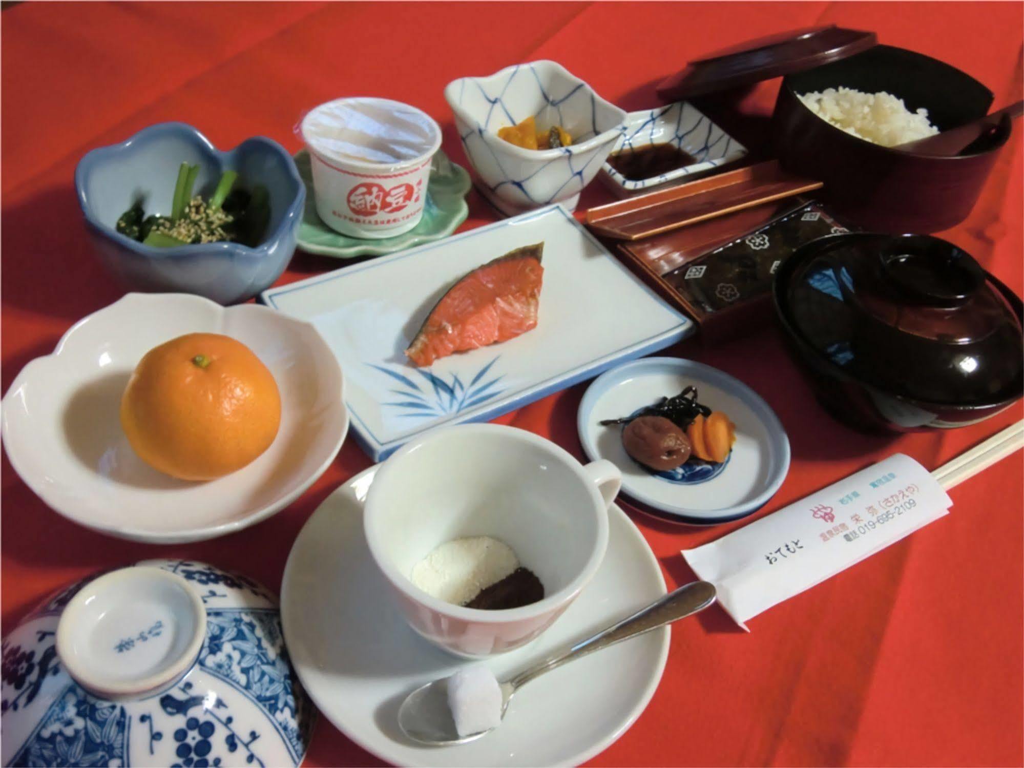 Hotel Onsen Minshuku Sakaeya Shizukuishi Zewnętrze zdjęcie